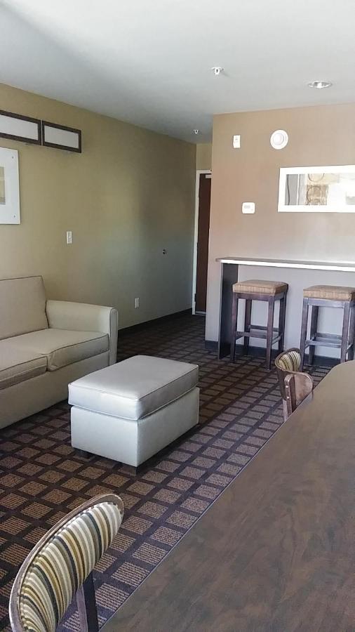 | Microtel Inn & Suites by Wyndham Wheeler Ridge
