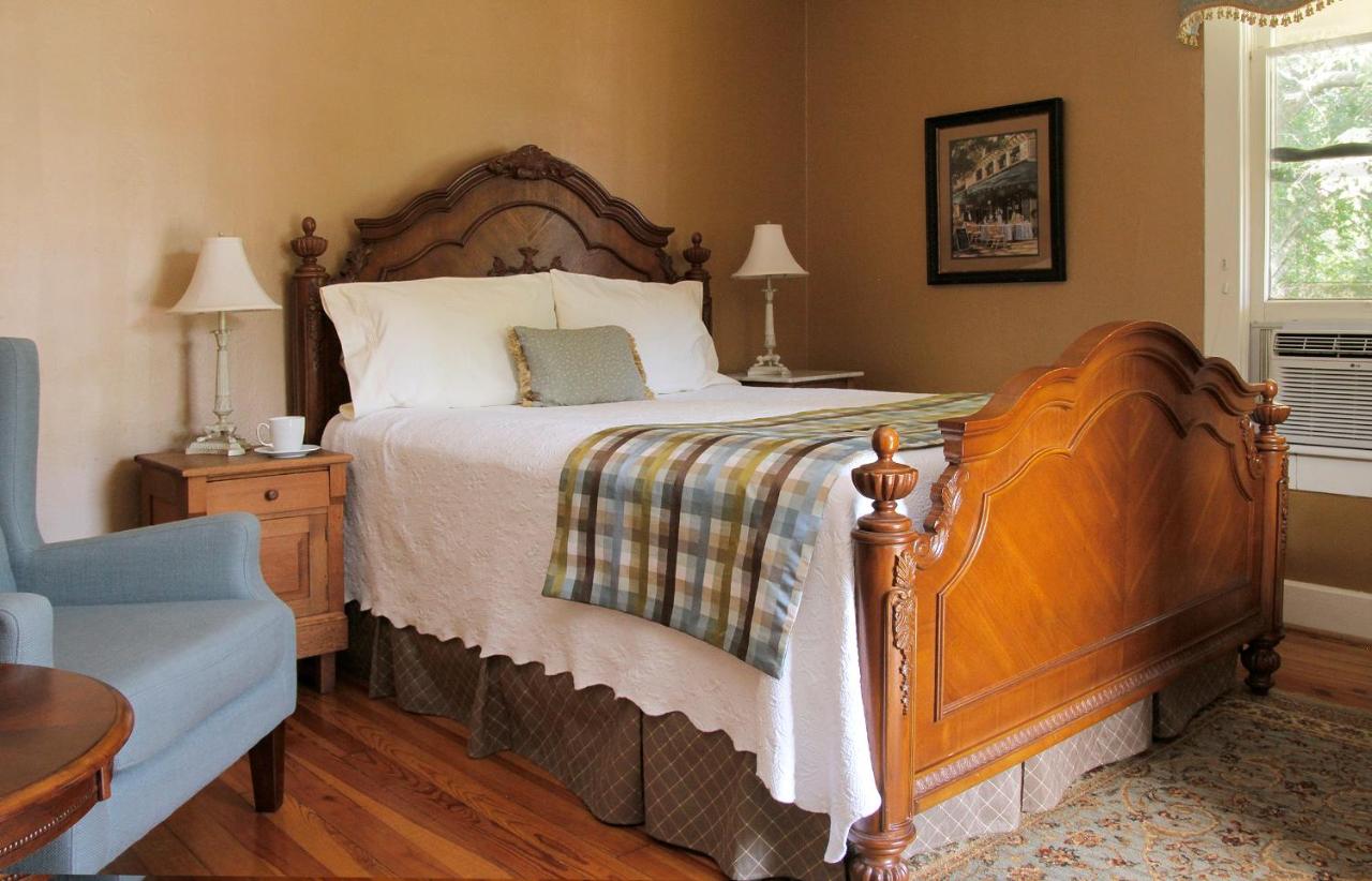| Heartstone Inn