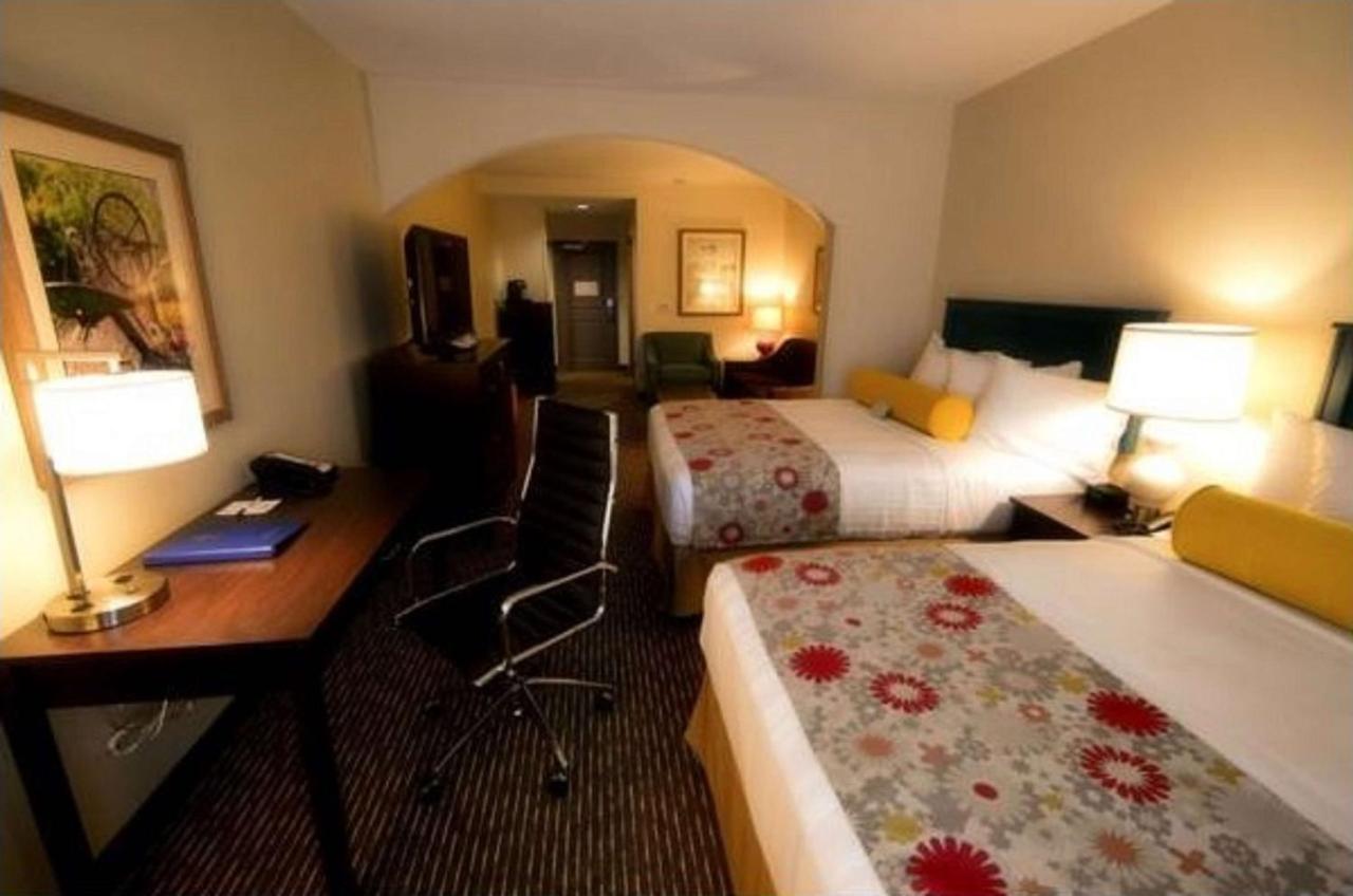 | Best Western Plus Dayton Hotel & Suites