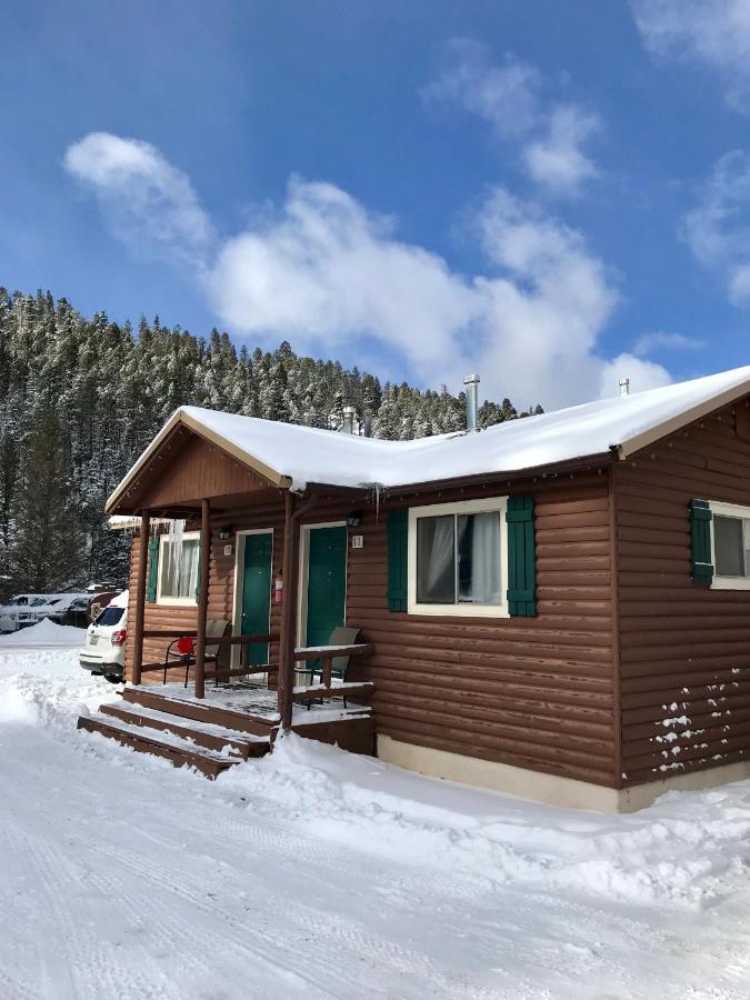 | Three Bears Lodge