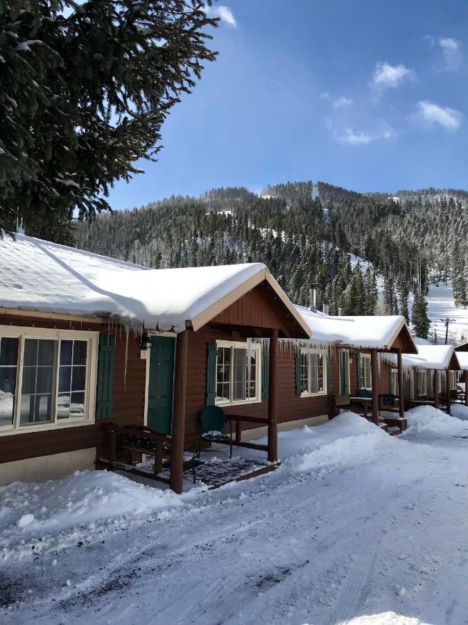 | Three Bears Lodge