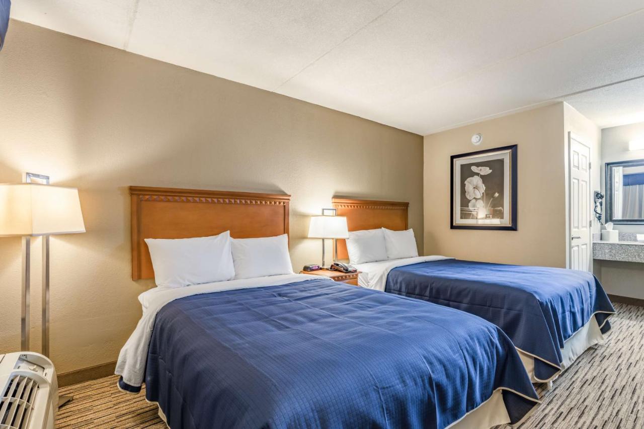 Double Room with Two Double Beds at SureStay Hotel by Best Western Tupelo North