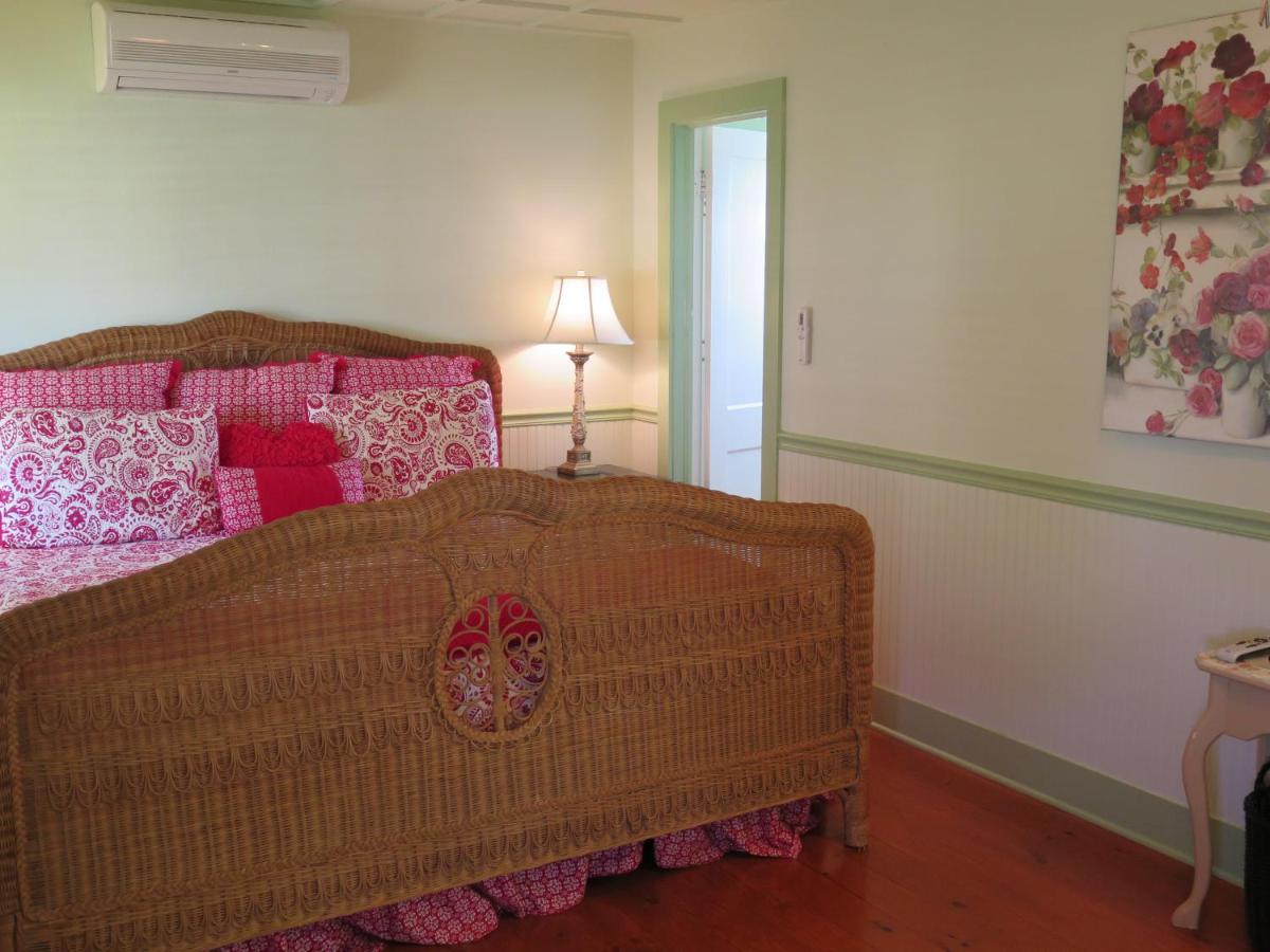  | Yellow House B&B