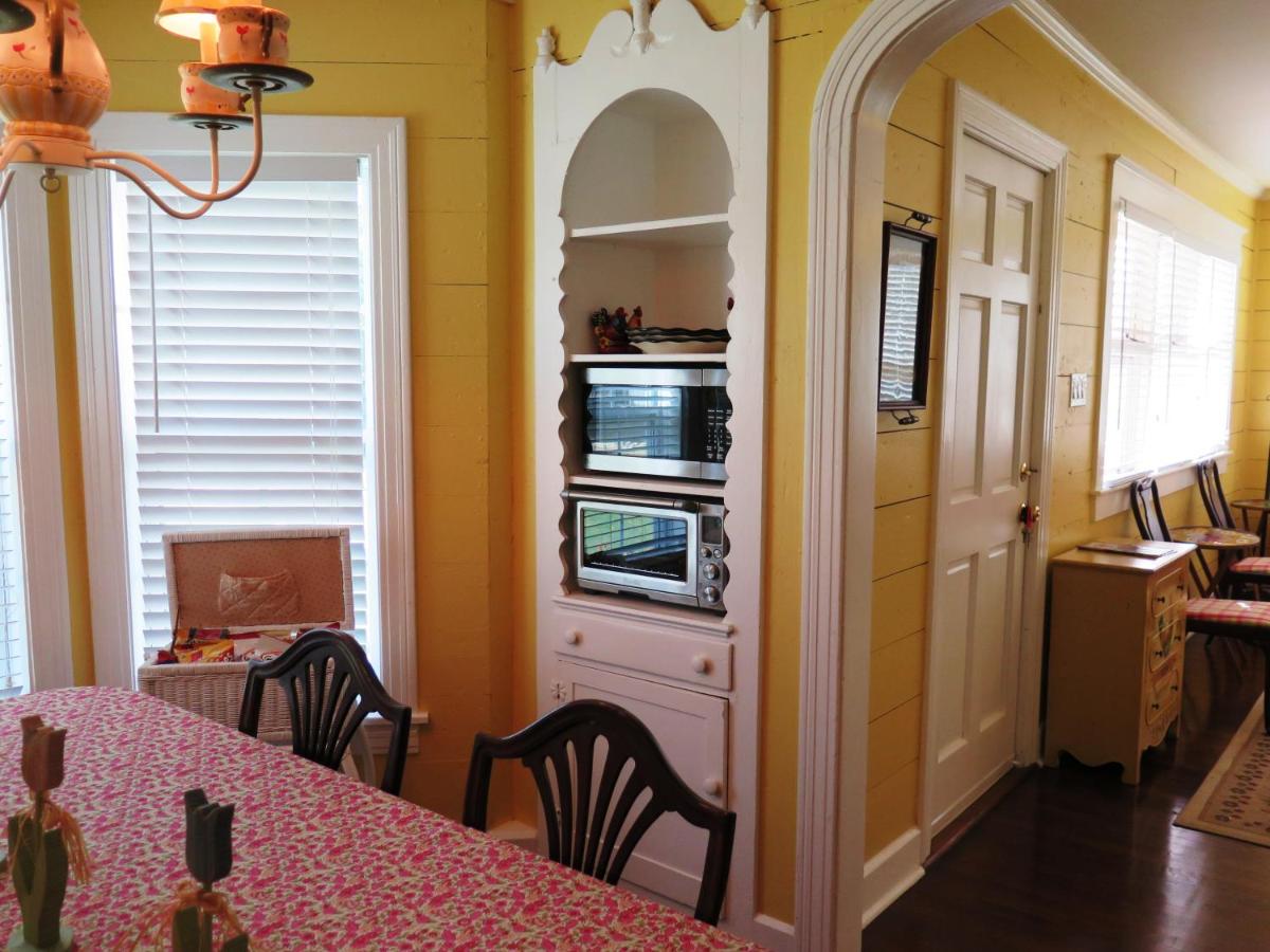  | Yellow House B&B