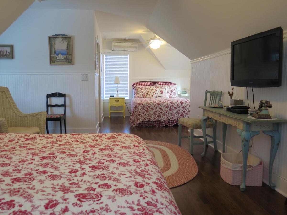  | Yellow House B&B