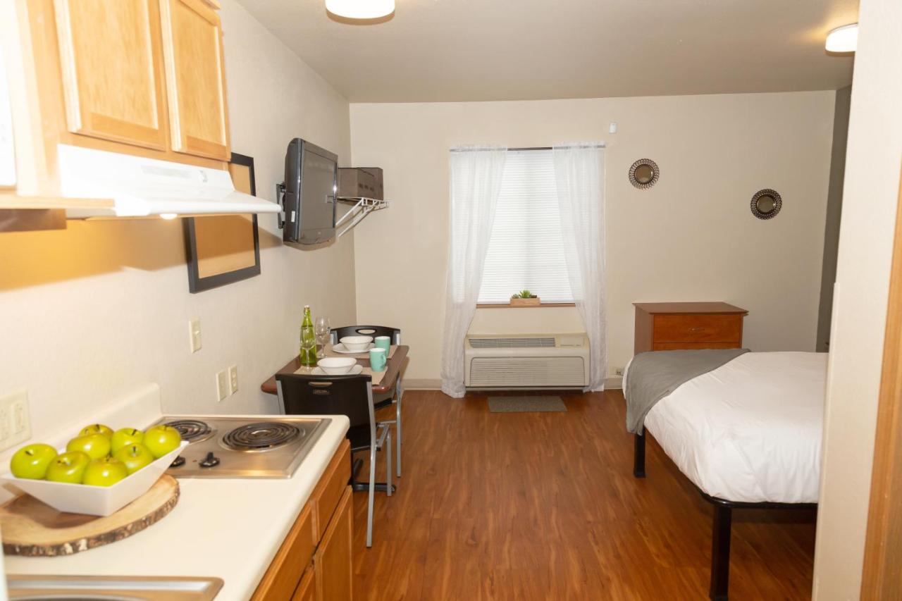 Standard Single Room - Non-Smoking at Siegel Select Alexandria