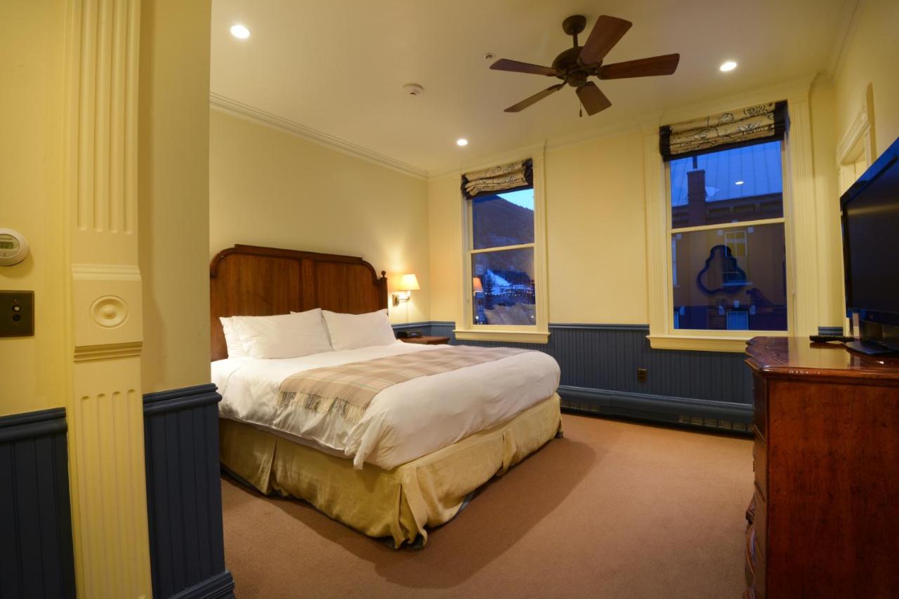 | New Sheridan Hotel