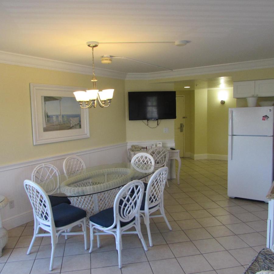 Two-Bedroom Apartment at Edison Beach House