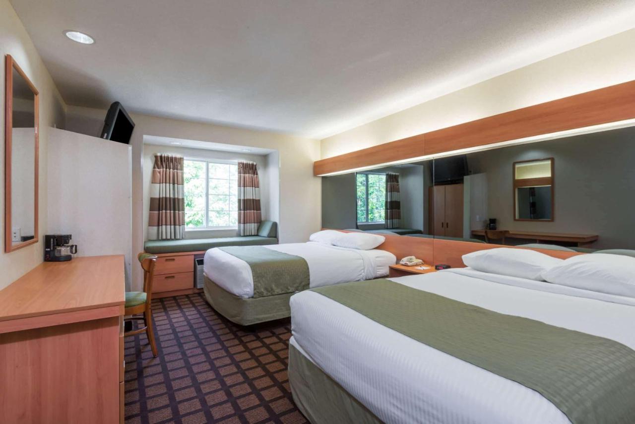 | Microtel Inn & Suites by Wyndham Uncasville