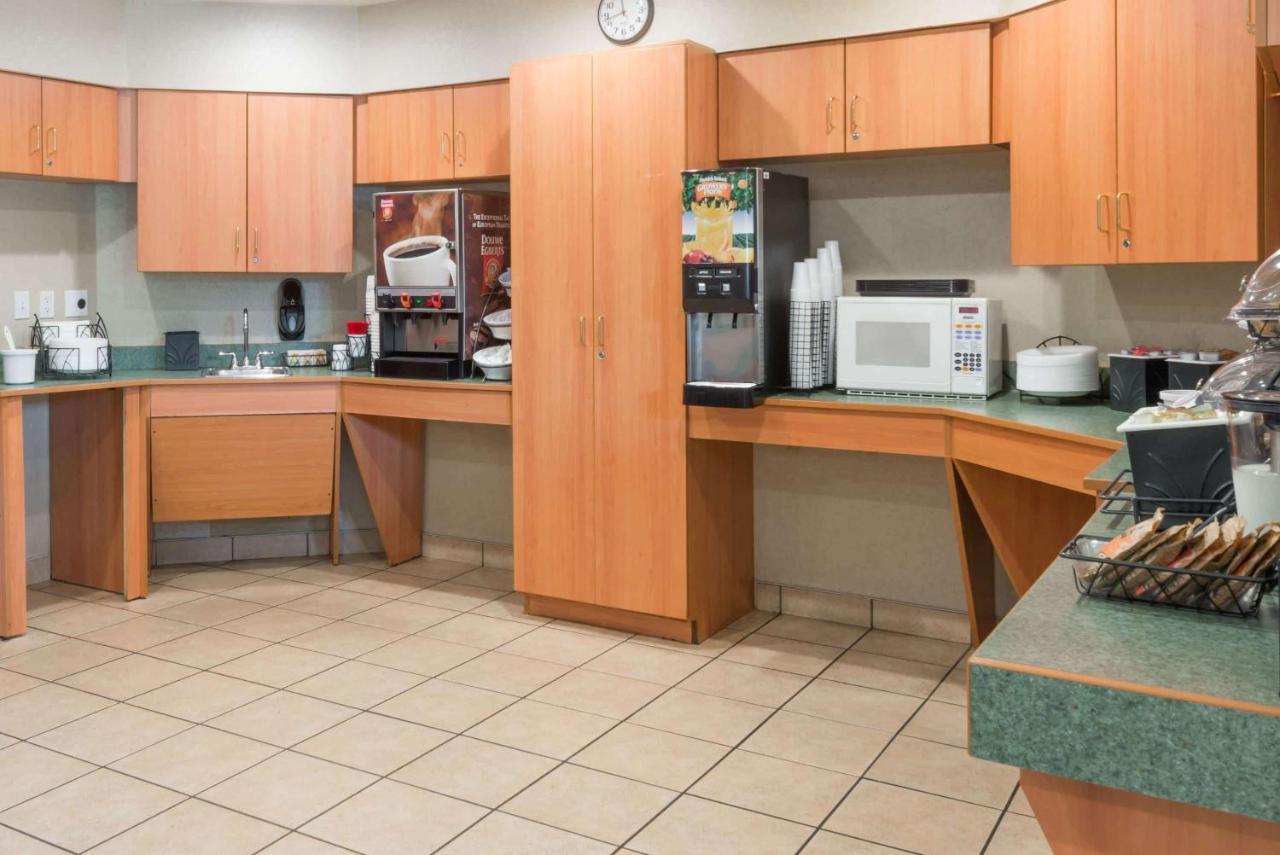 | Microtel Inn & Suites by Wyndham Uncasville