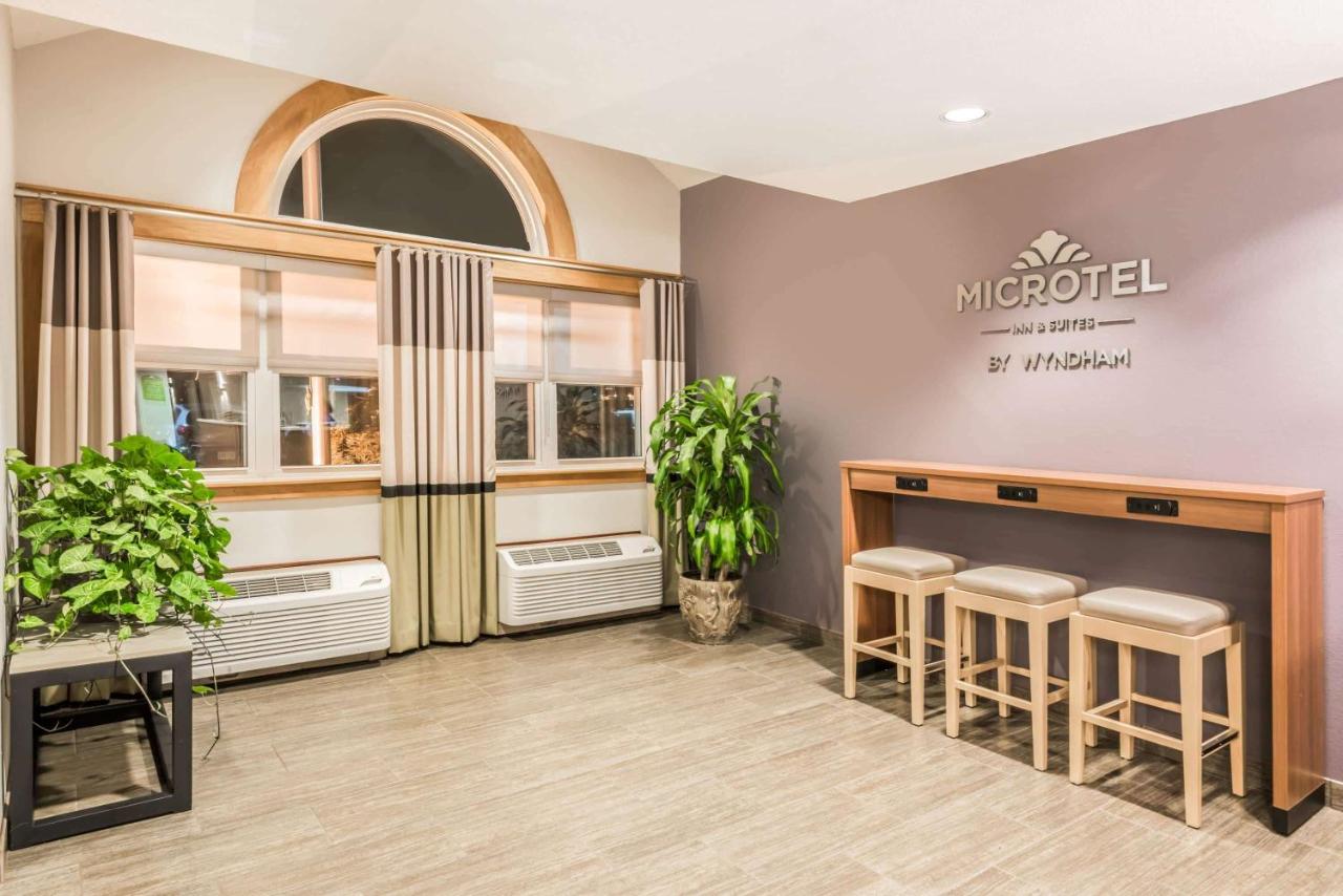 | Microtel By Wyndham Victor