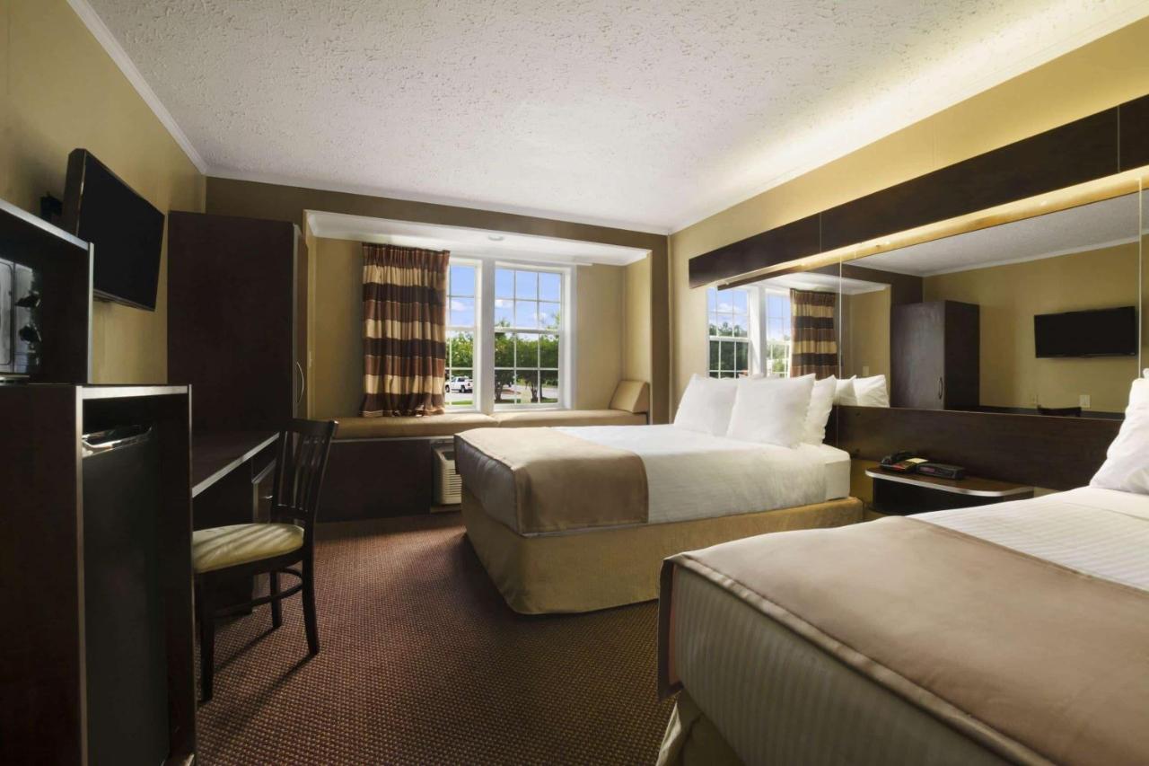| Microtel Inn by Wyndham Columbia Two Notch Road Area