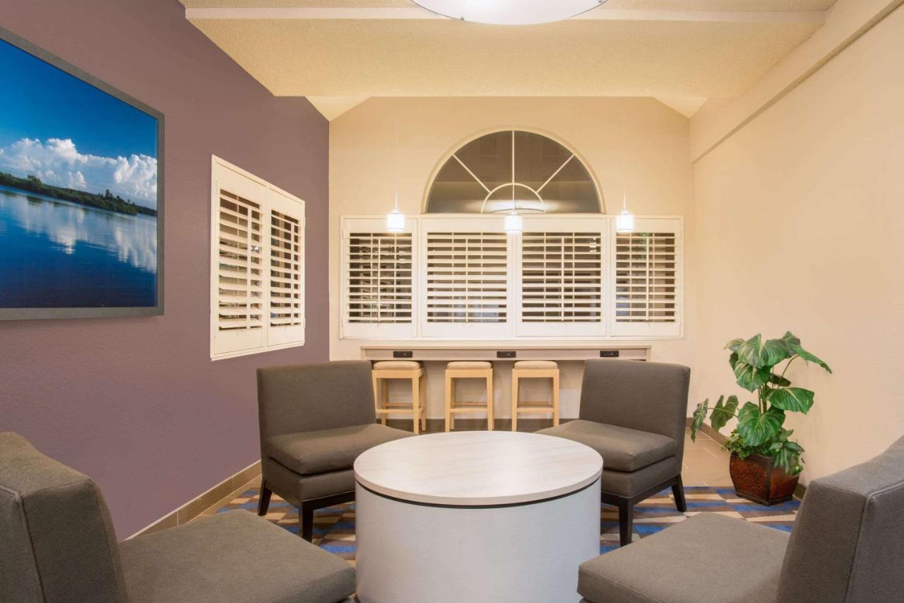 | Microtel Inn & Suites Leesburg