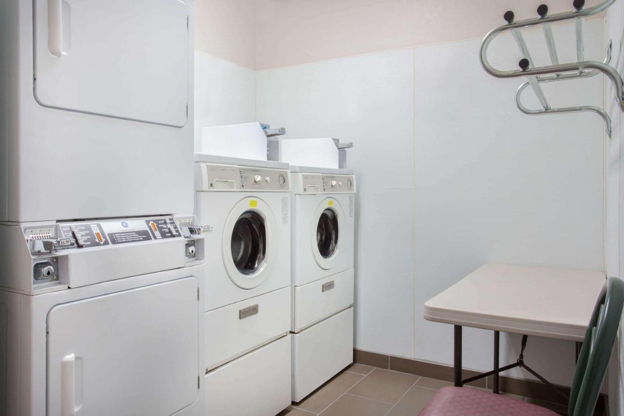 | Microtel Inn & Suites Leesburg