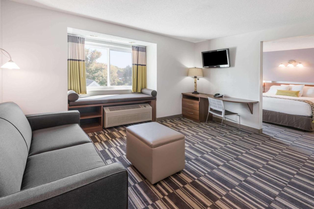 | Microtel By Wyndham Victor