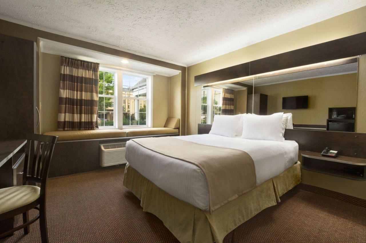 | Microtel Inn by Wyndham Columbia Two Notch Road Area