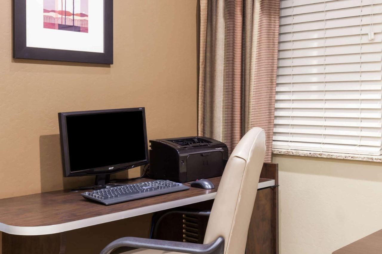 | Microtel Inn & Suites by Wyndham Wheeler Ridge