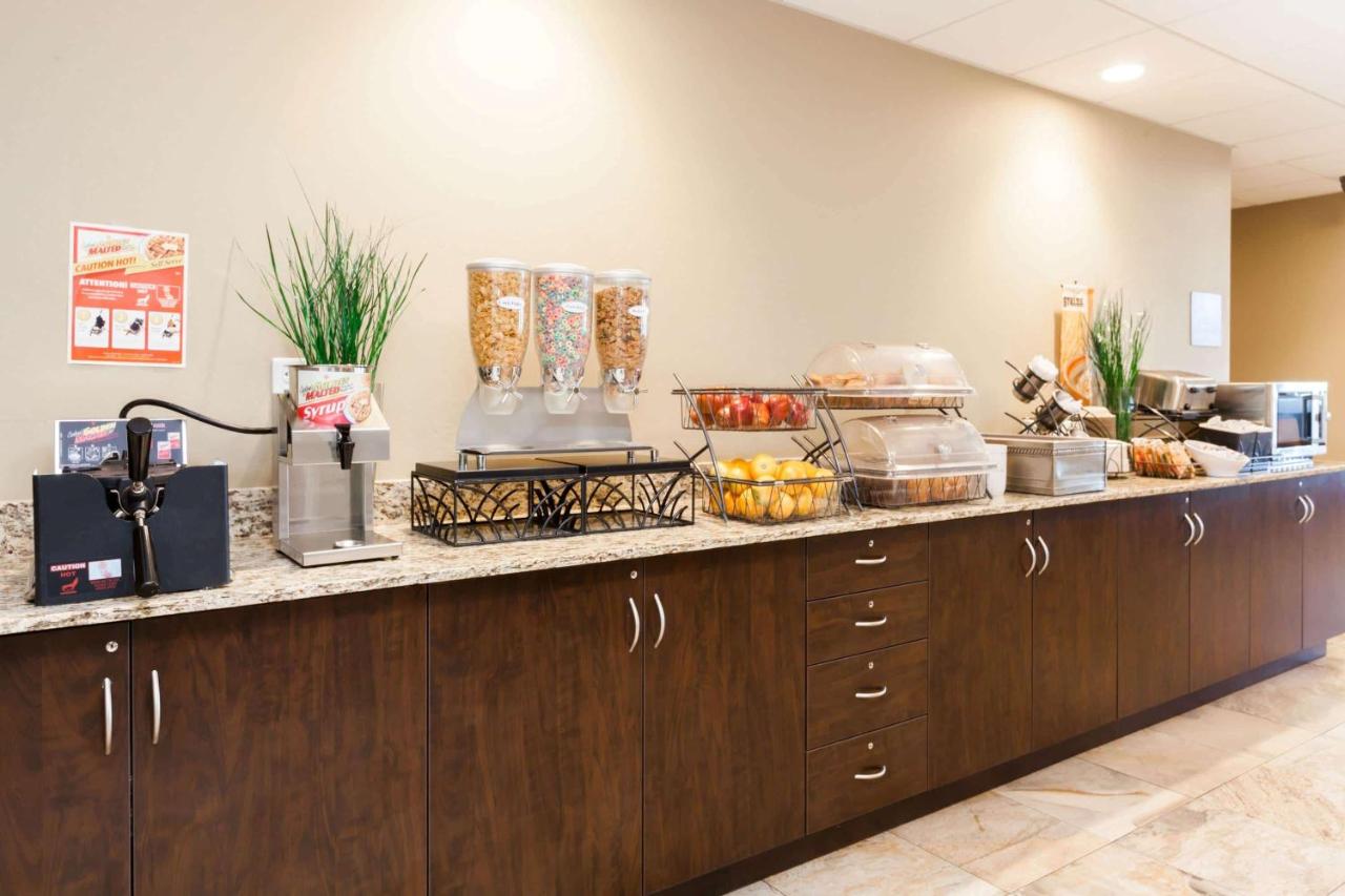 | Microtel Inn & Suites by Wyndham Wheeler Ridge