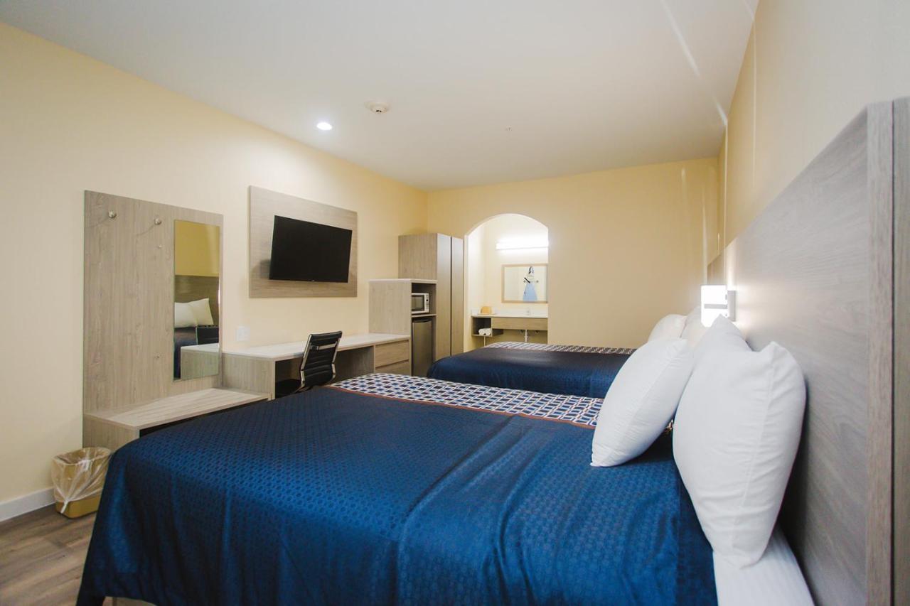  | Palace Inn Katy Mills