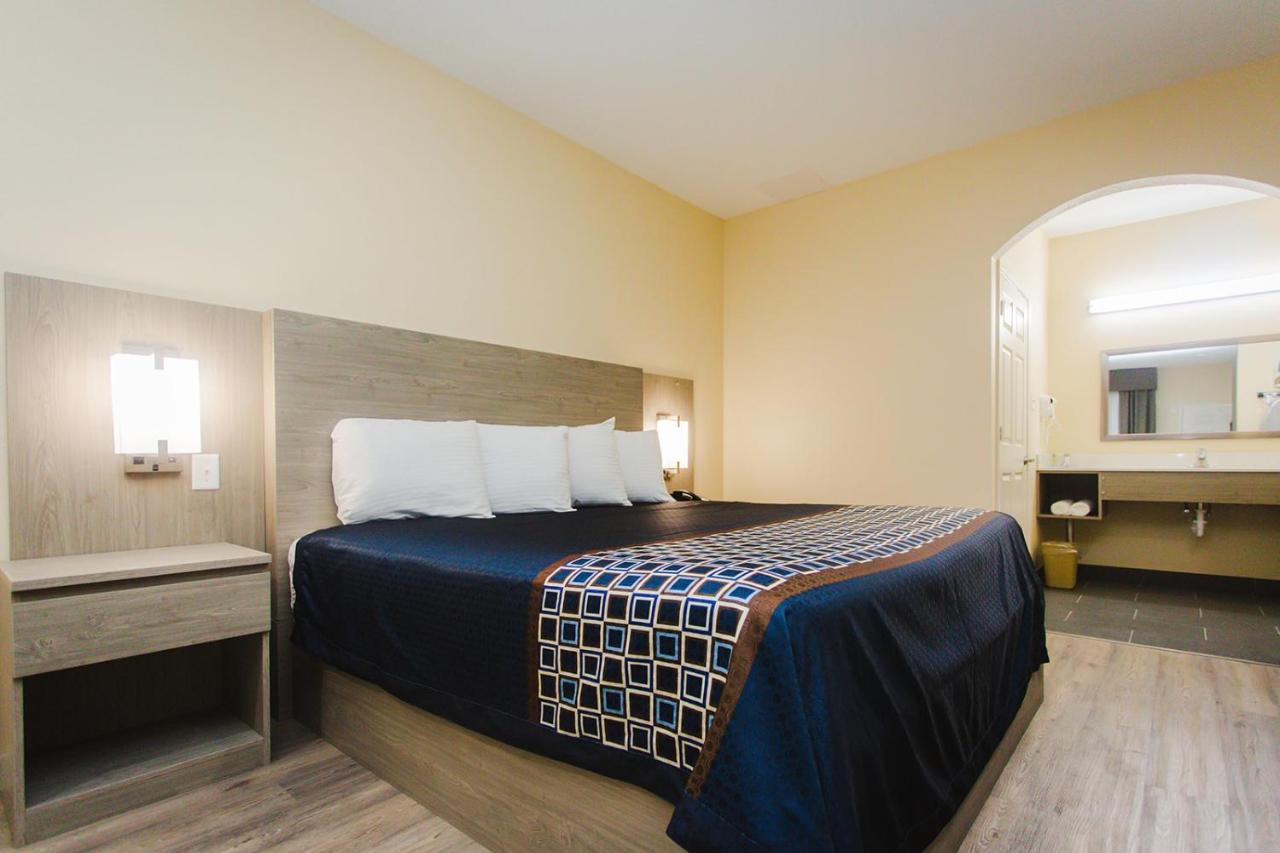  | Palace Inn Katy Mills