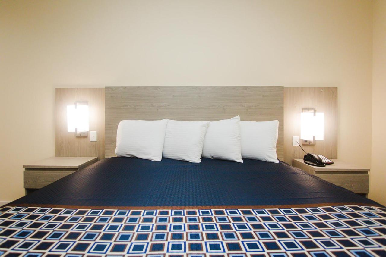  | Palace Inn Katy Mills