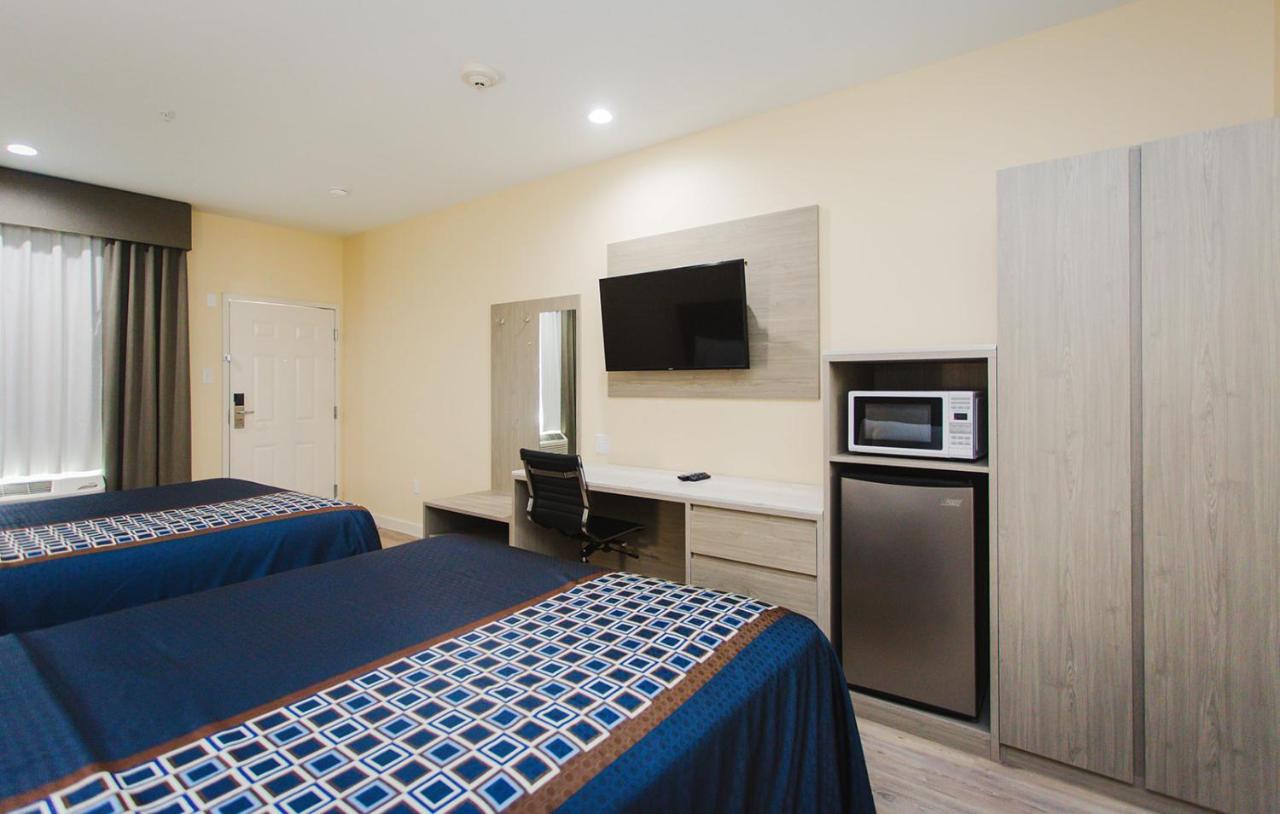  | Palace Inn Katy Mills