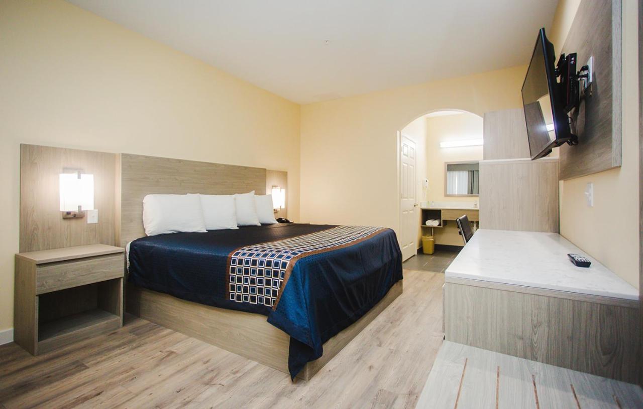  | Palace Inn Katy Mills