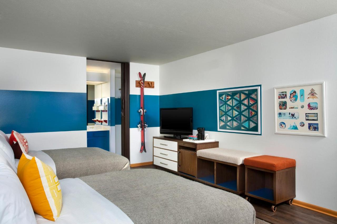 Double Room with Two Double Beds - Disability Access with Roll-In Shower at Wildwood Snowmass