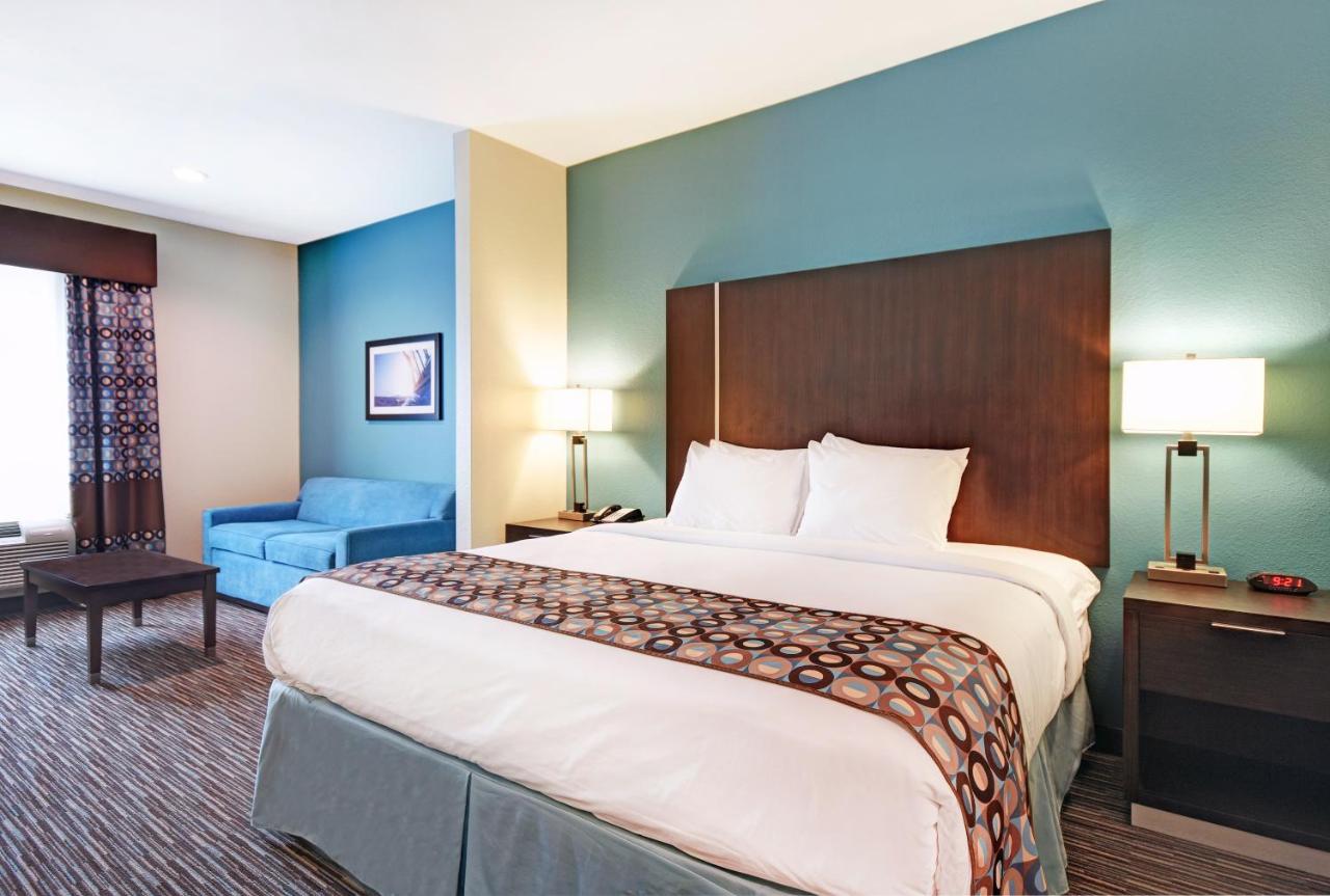  | Galveston Inn & Suites Hotel