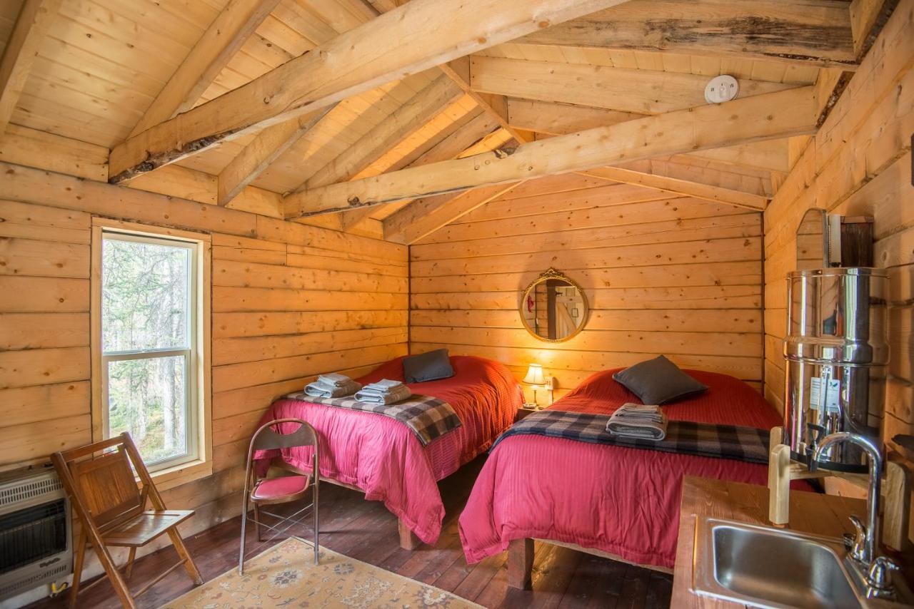 | Blackburn Cabins - McCarthy, Alaska