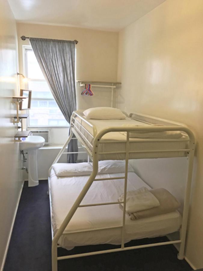 Double Room with Shared Bathroom at American Dream