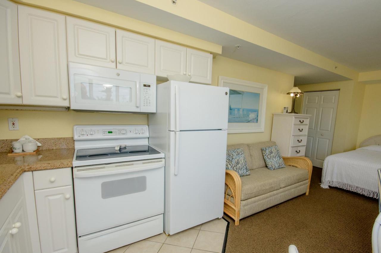 Deluxe Double Studio at Edison Beach House