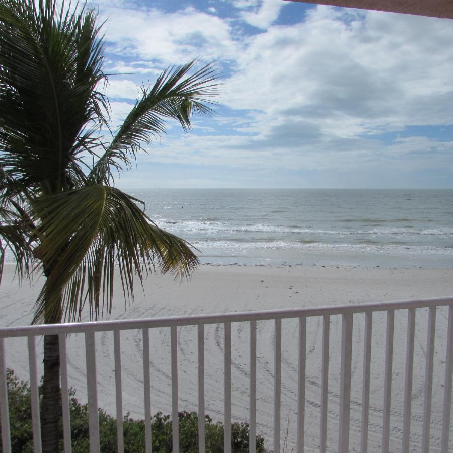 Queen Studio at Edison Beach House