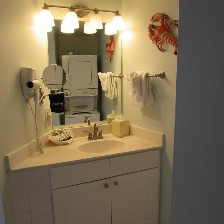 Queen Studio at Edison Beach House
