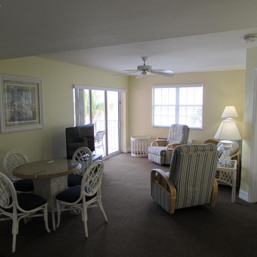 One-Bedroom Apartment at Edison Beach House