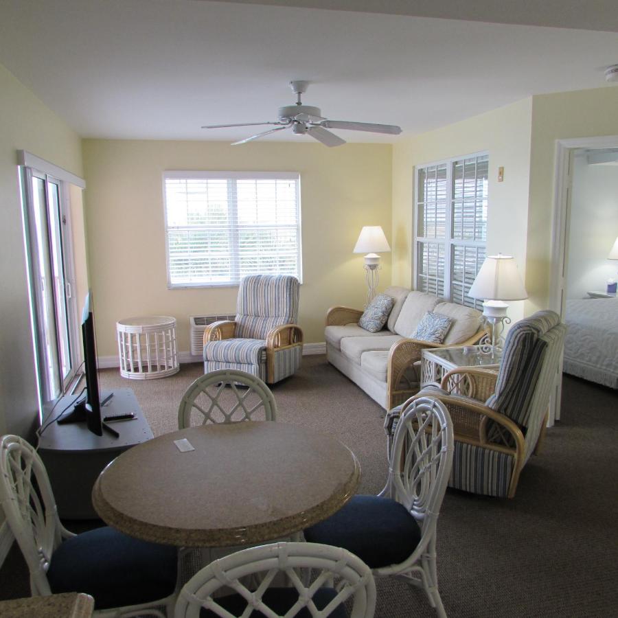 One-Bedroom Apartment at Edison Beach House