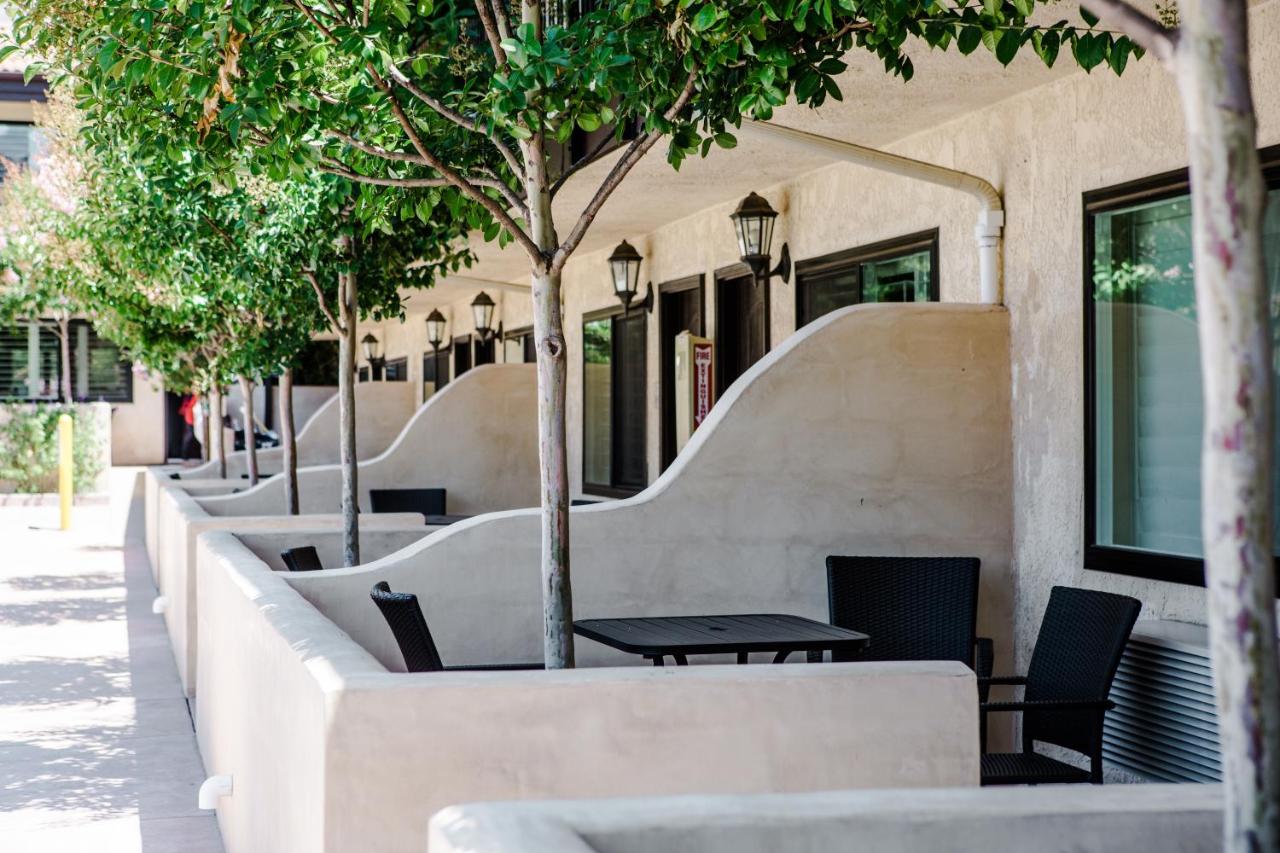 | Casa Ojai Inn