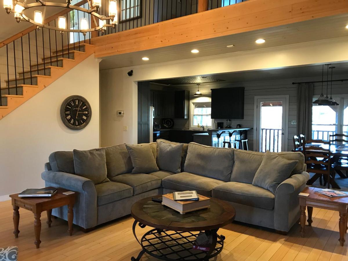 Two-Bedroom Suite at Barefoot Hills