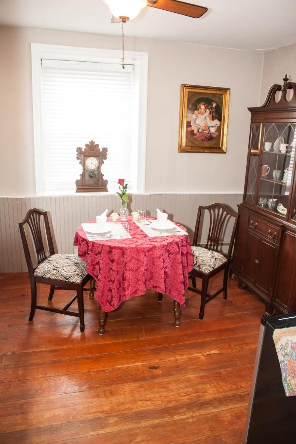 | Hertzog Homestead Bed & Breakfast