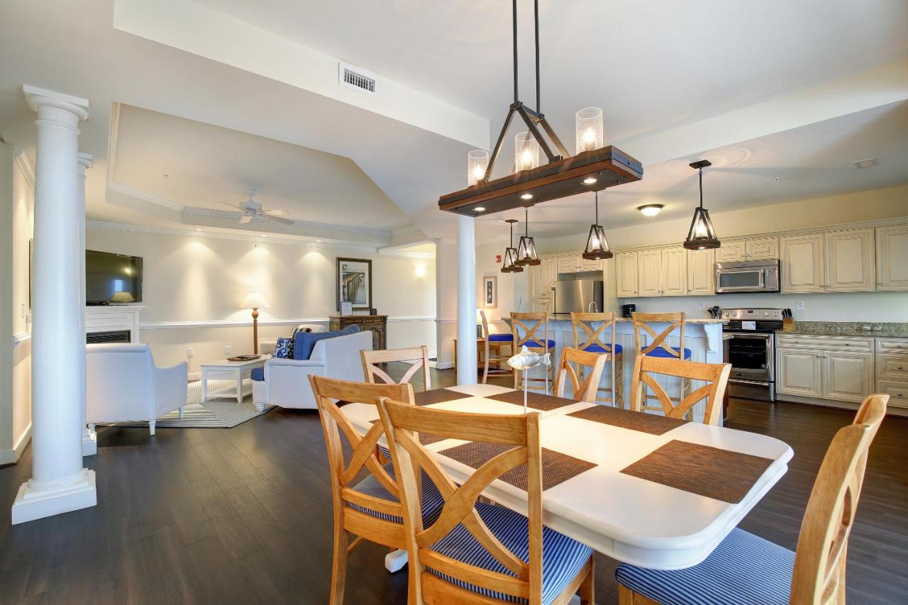 | Waterside Resort by Capital Vacations