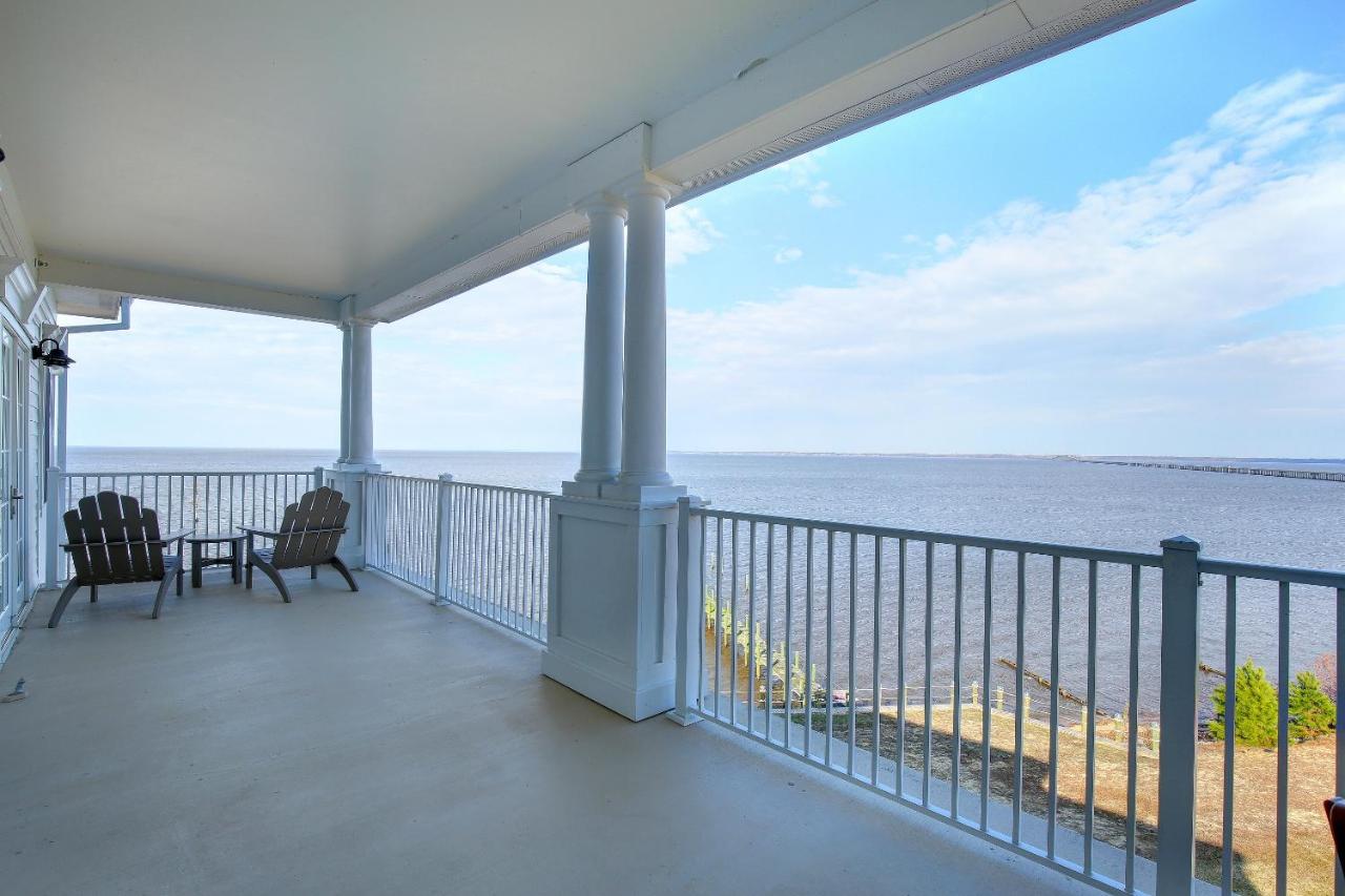 | Waterside Resort by Capital Vacations