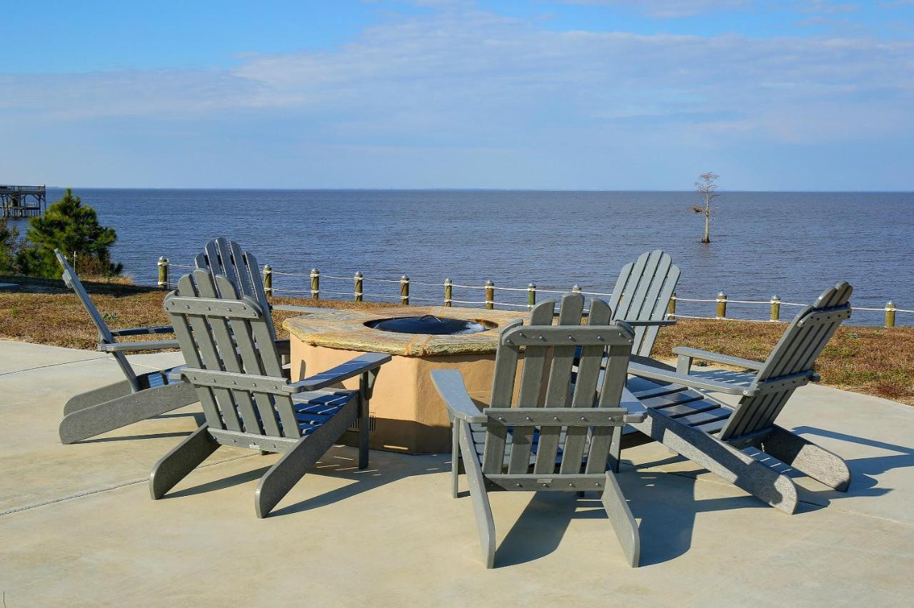 | Waterside Resort by Capital Vacations