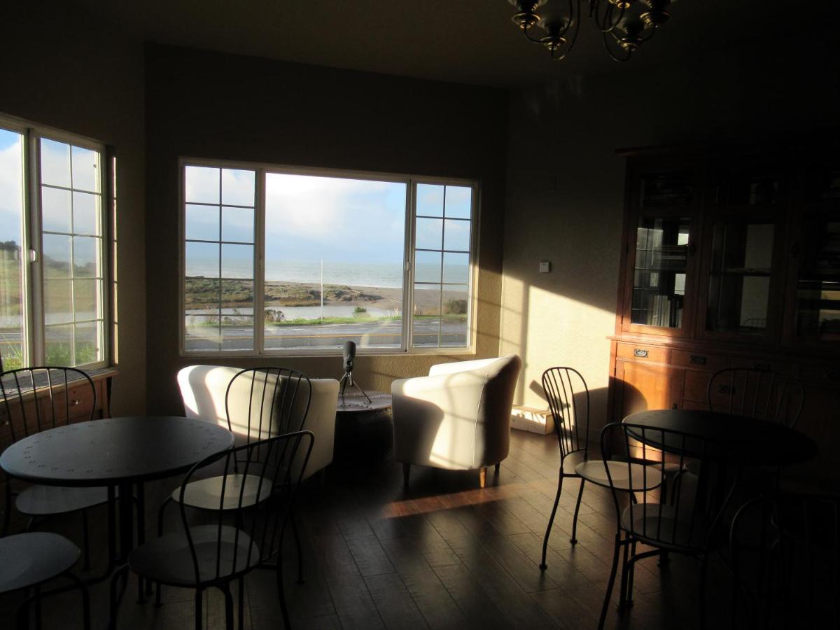 | Gualala Country Inn