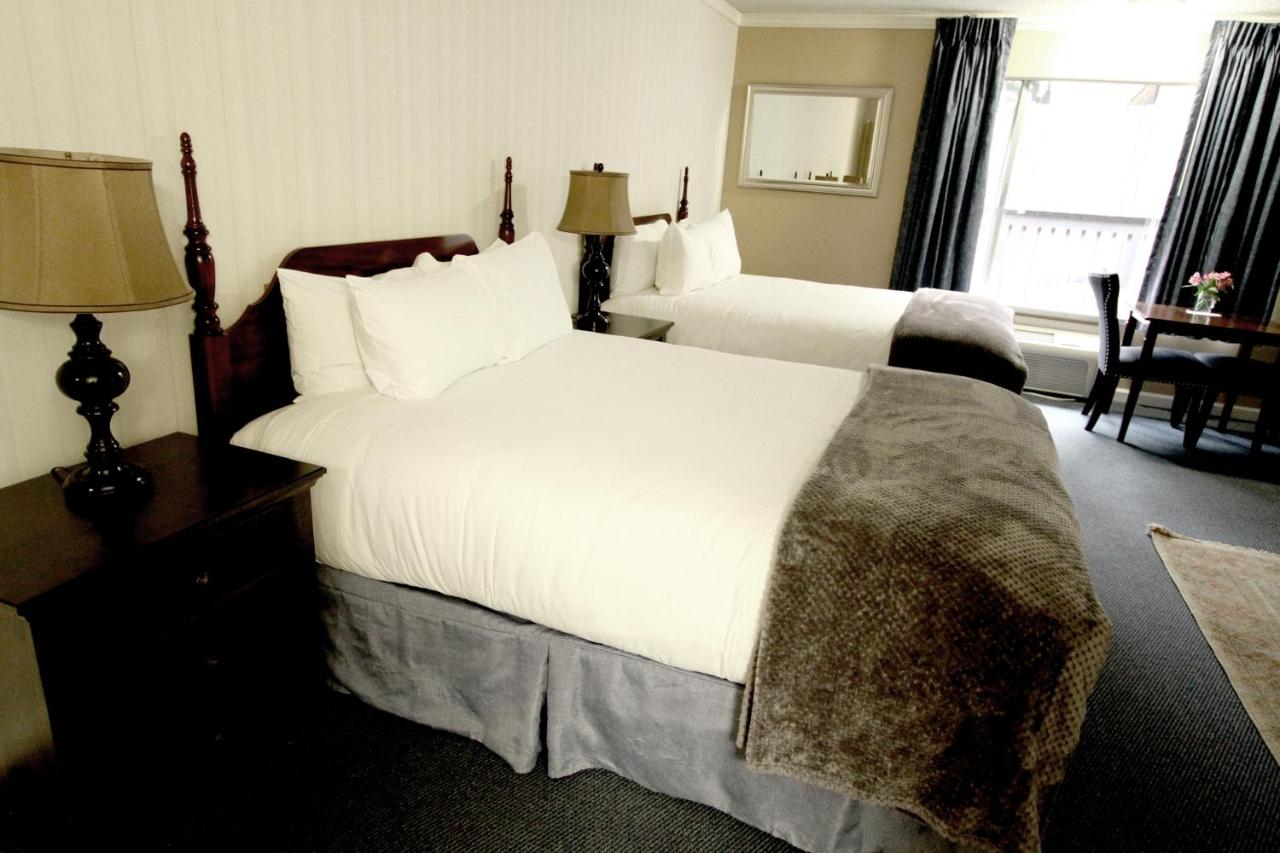 | The Occidental Lodge