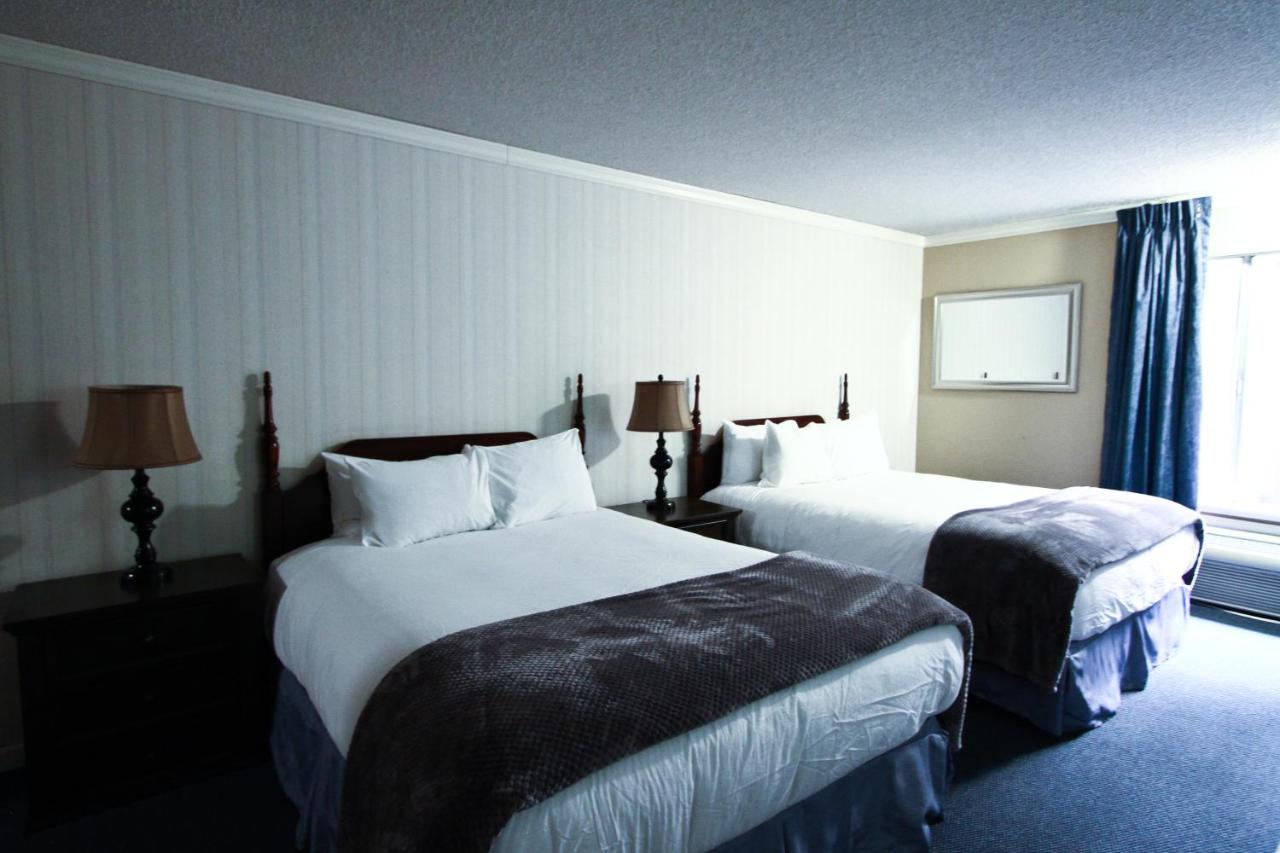 | The Occidental Lodge