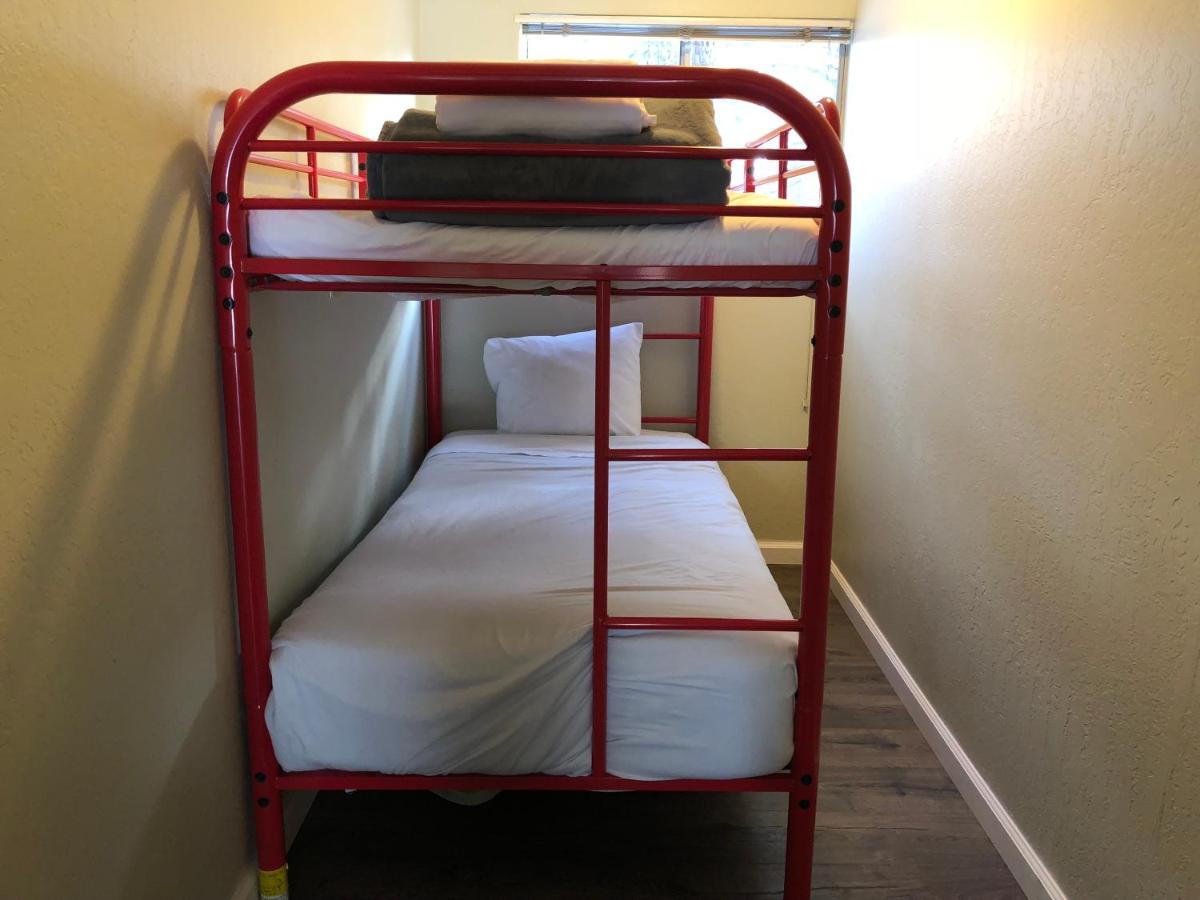 Triple Room with three beds at Cedar Inn & Suites