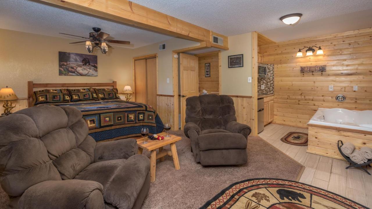 | Upper Canyon Inn