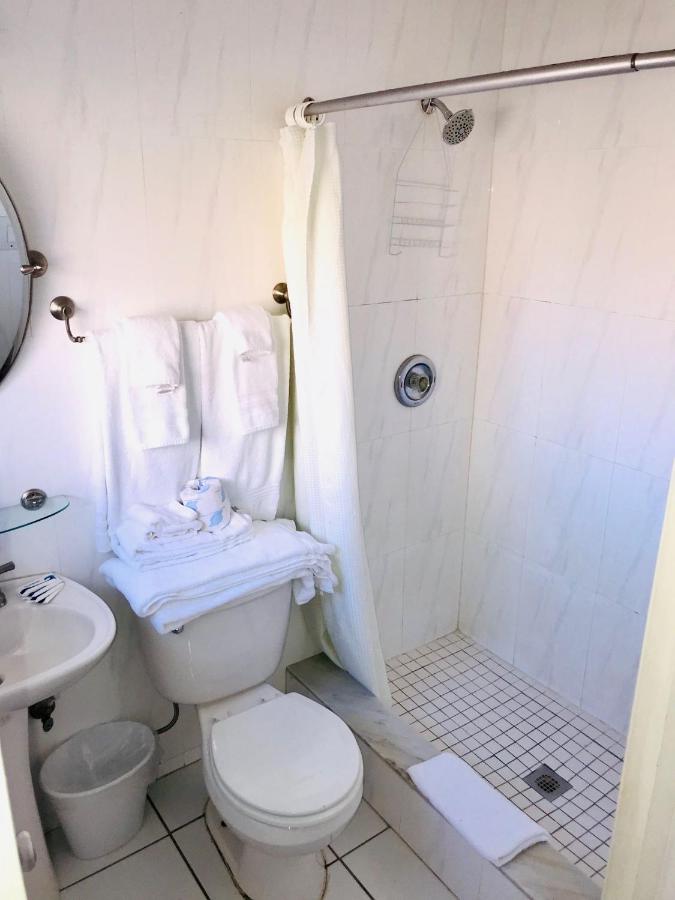 One-Bedroom Apartment with Garden View at Ebb Tide Resort Oceanfront