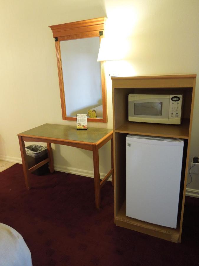 | Wildwood Inn