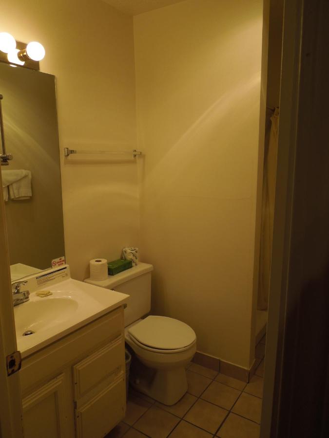 | Wildwood Inn